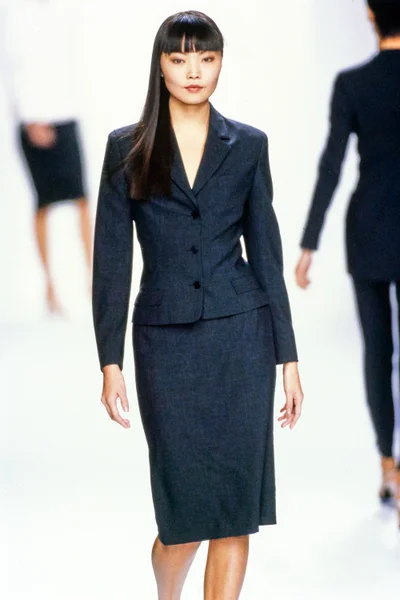 Look 18